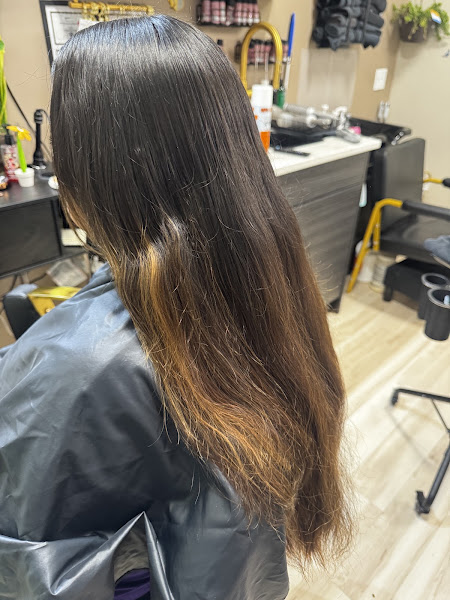 Lunaé Hair Studio 2