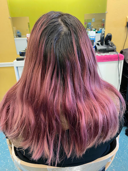 Izzycuts Hair Salon 2