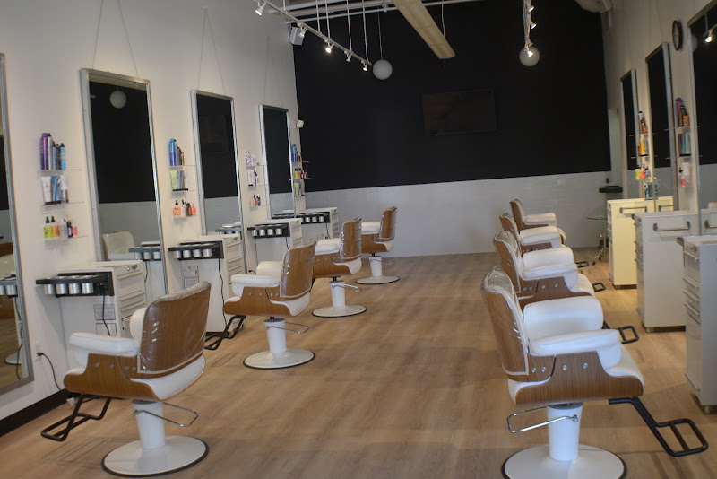 Smooth Lines Salon & Spa