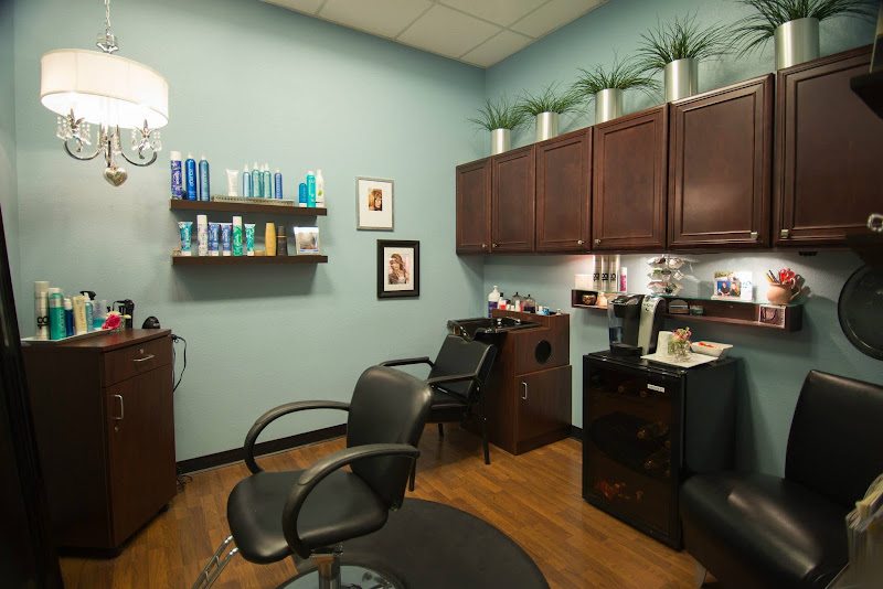 Phenix Salon Suites 3
