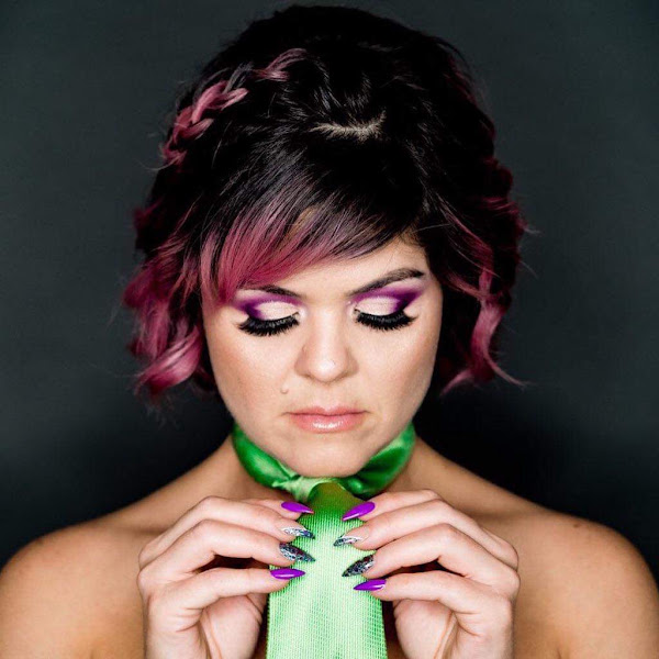 Viva La Glam 2