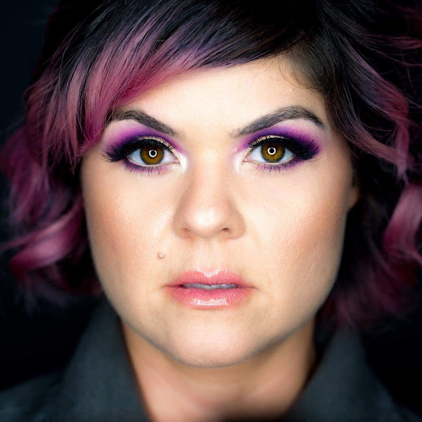 Viva La Glam 3