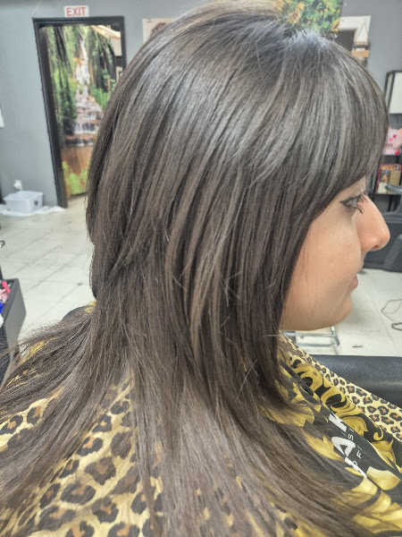 Mickie Hair Studio 2