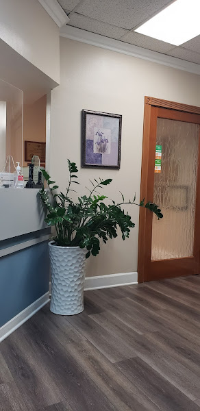 Dr. Alan L. Nguyen, DDS 2