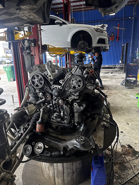 VNV Auto Center, LLC 3