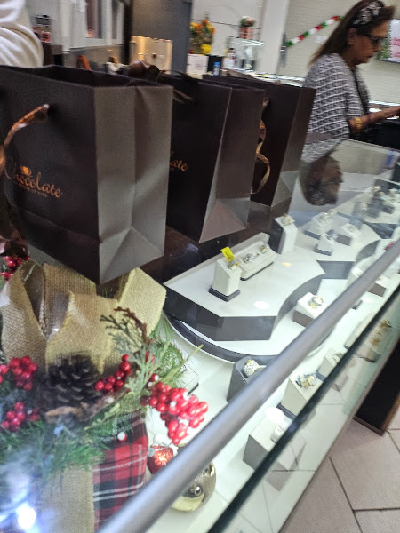 Aman's Jewelers 4