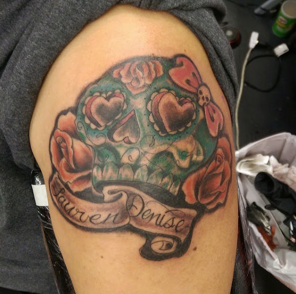 Pain & Pleasure Piercing & Tattoo Studio 3