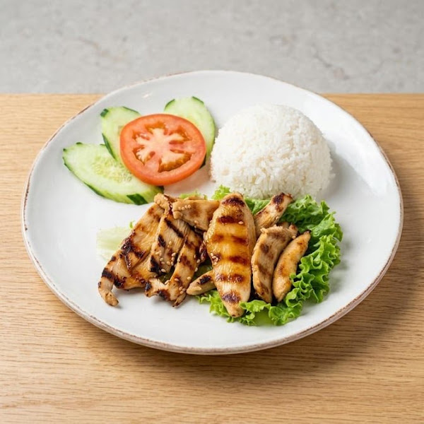 Ms. Saigon Pho and Grill 4