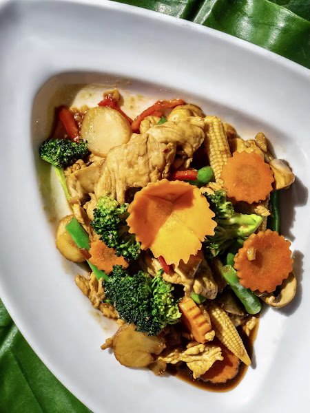 Thailicious Cuisine and Bar 2