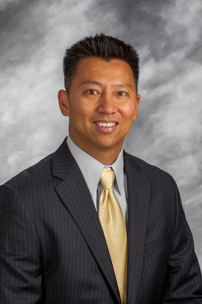 Dr. Hoang Nguyen 4