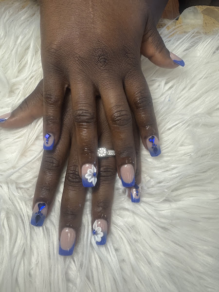 Hulen Nails Salon & Spa