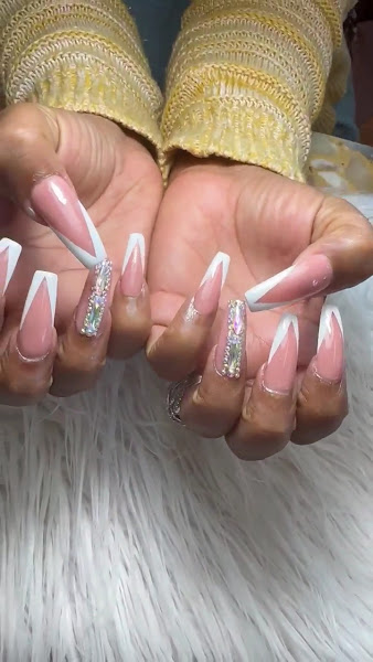 Hulen Nails Salon & Spa 2
