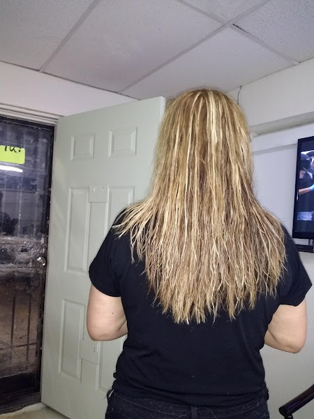 Jhonny's Hair Salon 3