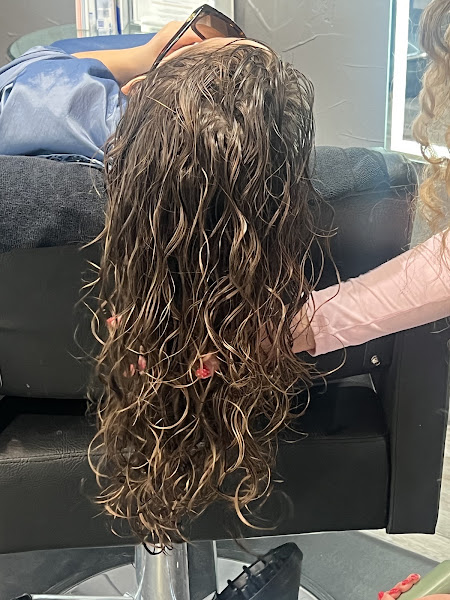 Salon One 21 3