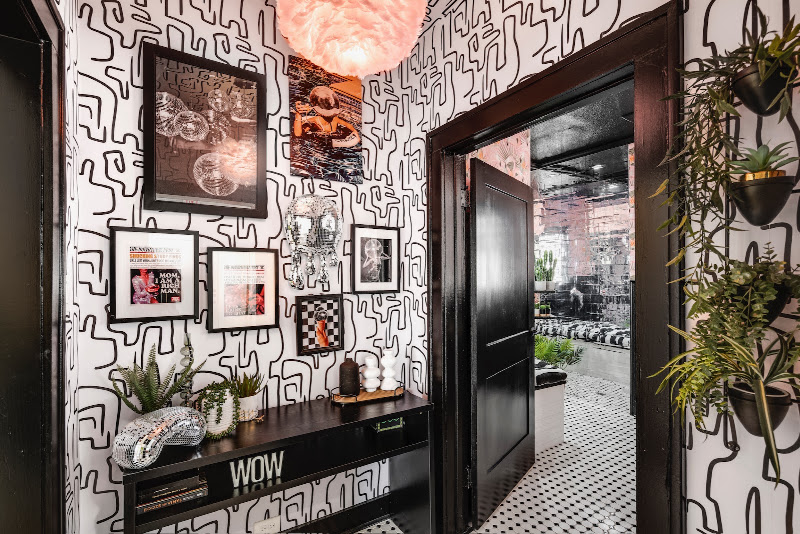 Parlor E11evin 3