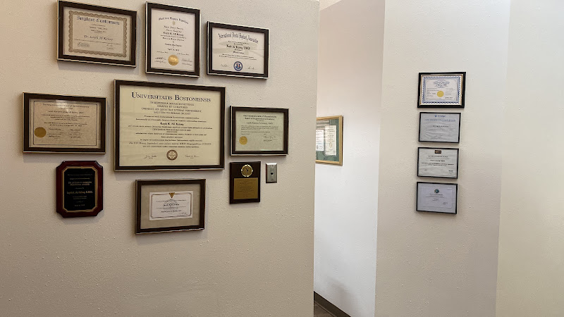 Hulen Dentistry & Implants 4