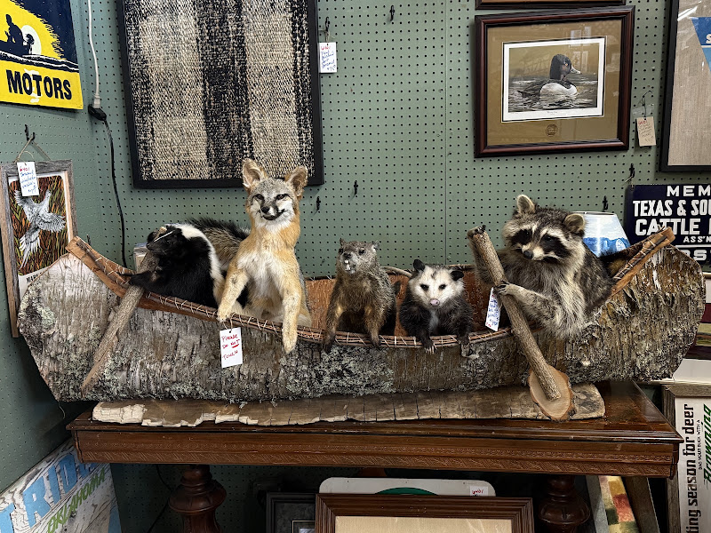 Montgomery Street Antique Mall 4
