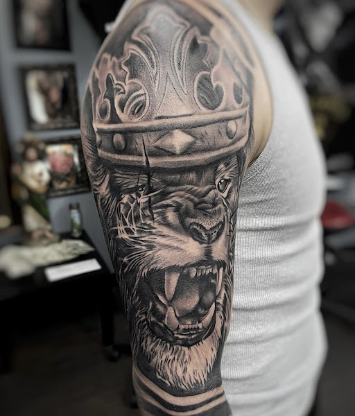 Villains Ink Tattoos & Piercings 4