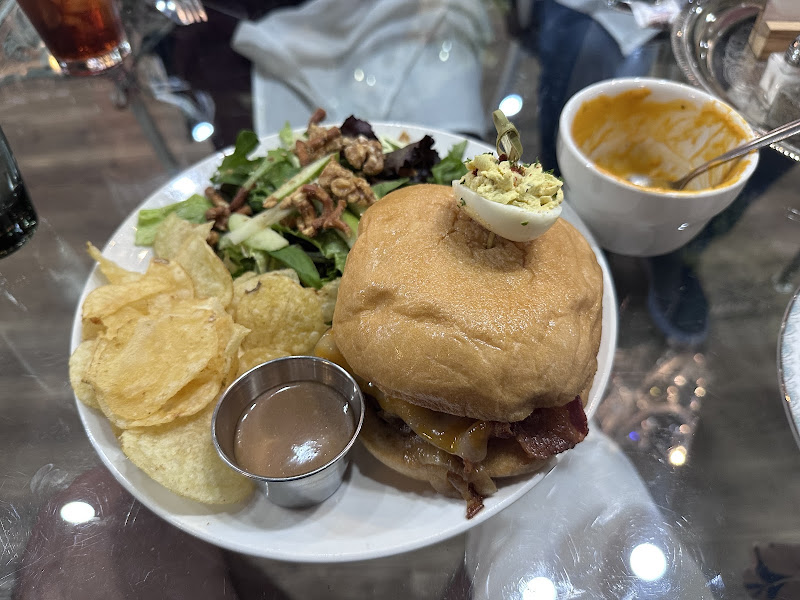 Ellie's Café & Tea Room 4