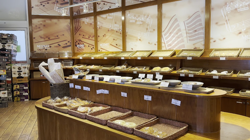 Mozart Bakery 2