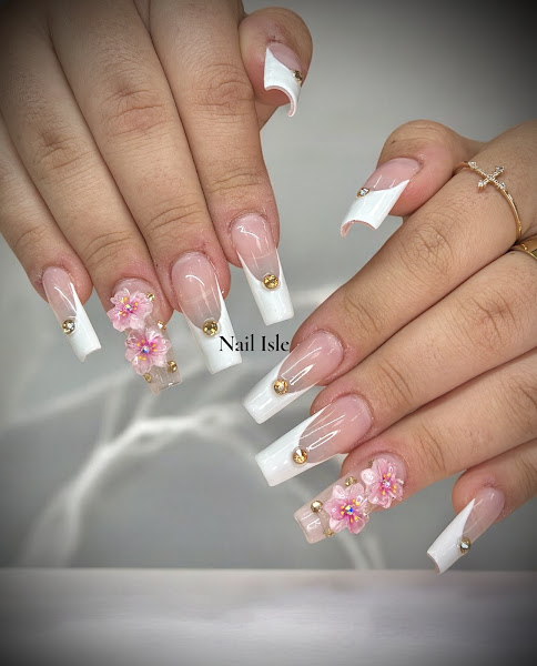 NAIL ISLE 3