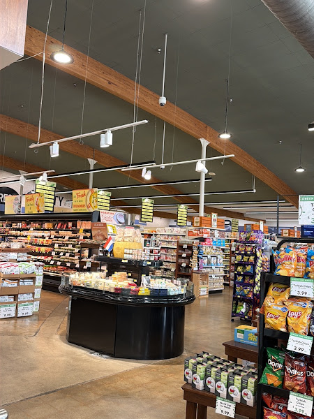 Green Vine Market 3