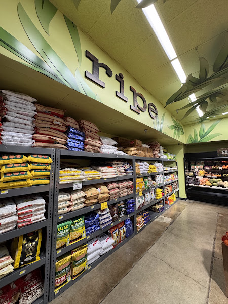 Green Vine Market 4