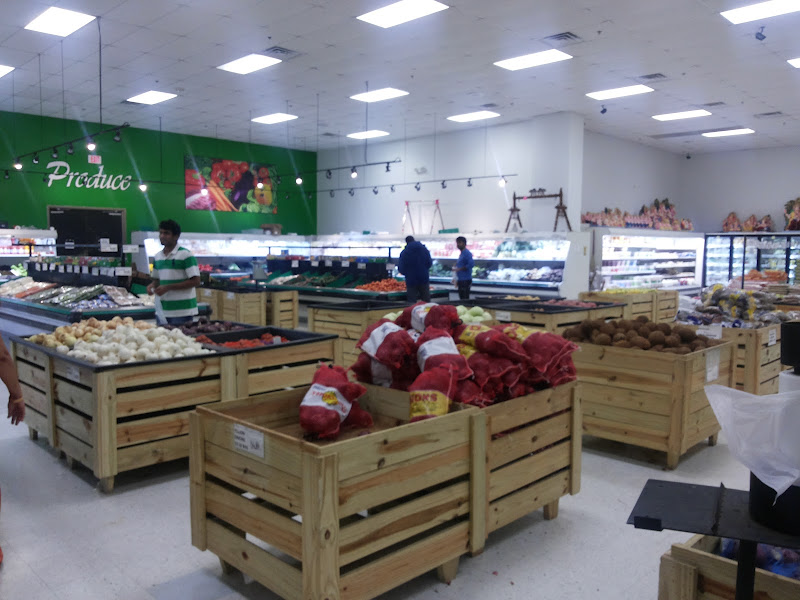 Taj Grocers Plano 3