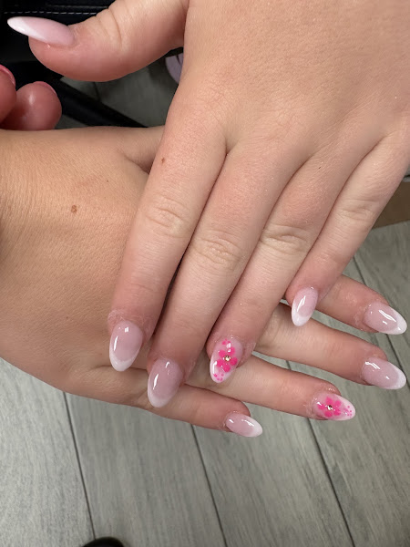 Elegant Nails and Spa