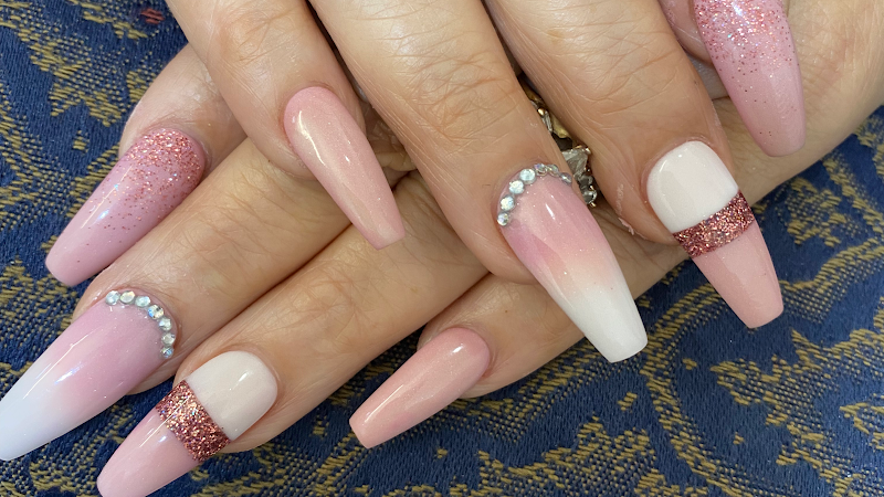 KC Nails & Spa