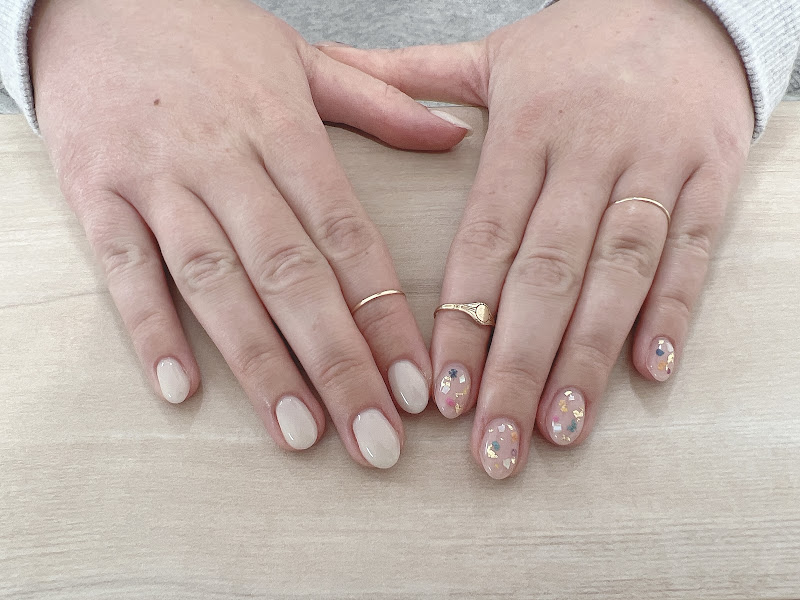 She Nails