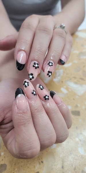 Super Nails & Spa 3