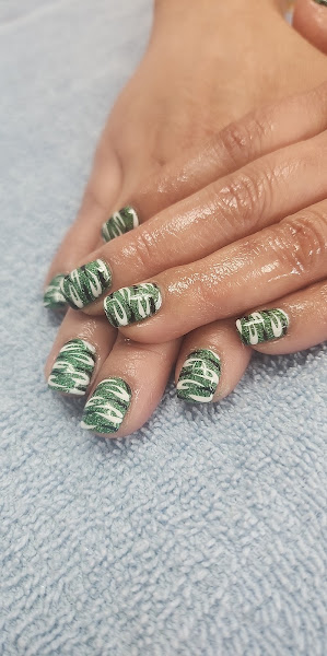 Super Nails & Spa 4