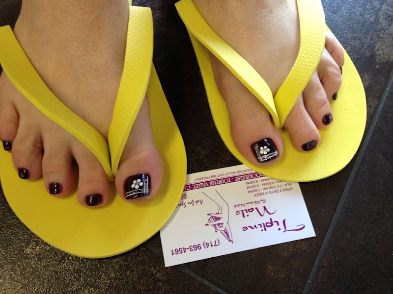Tip Line Nails 2