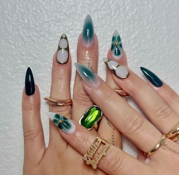 Sassy Nail Lounge - Organic Nails and Spa 3