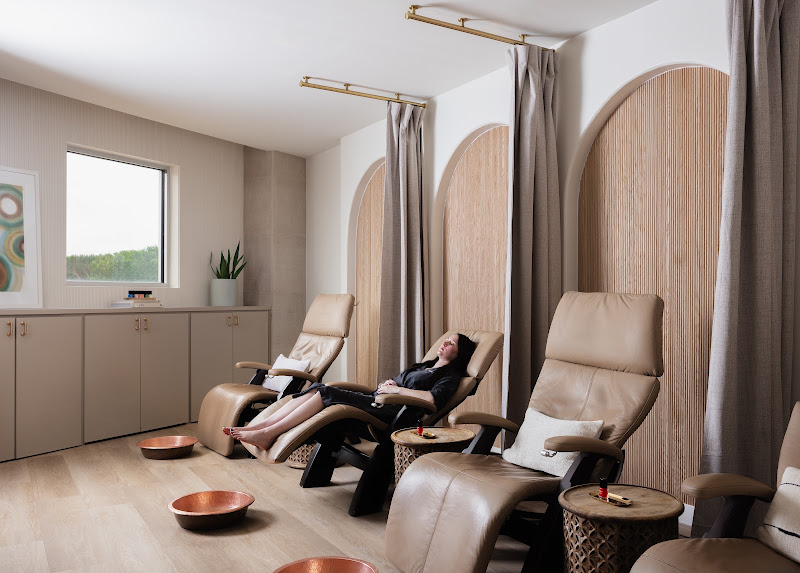 Hiatus Day Spa • Med Spa 5