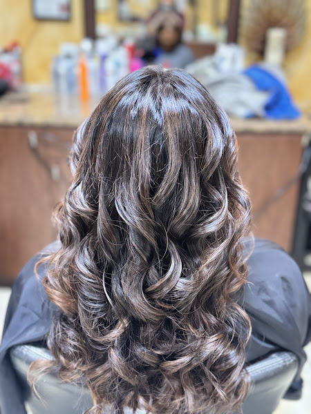Asha Salon and Spa 5