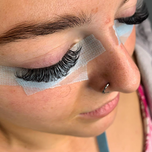 Fluffy Lashes Studio 4