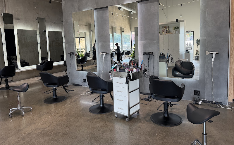 SALON LUME
