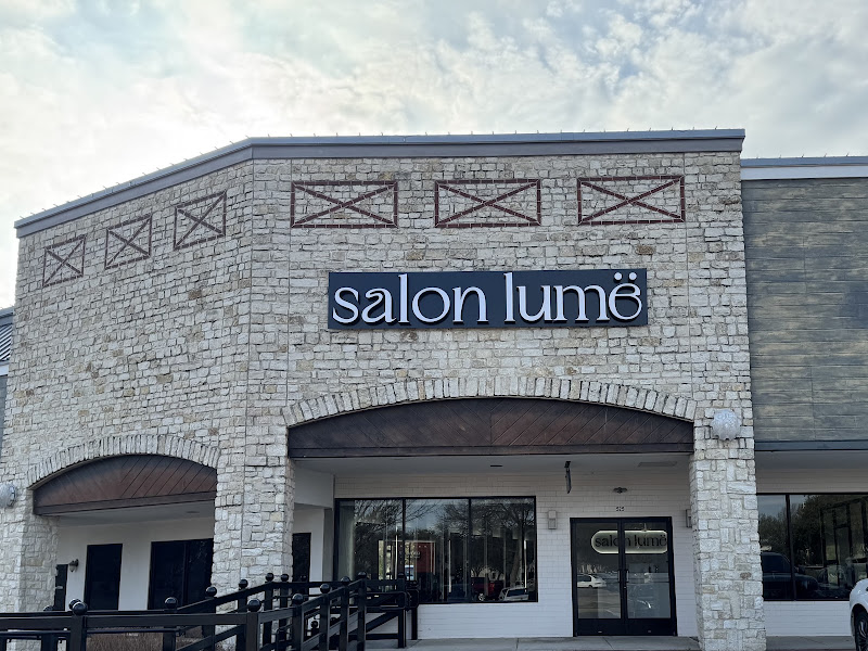 SALON LUME 4