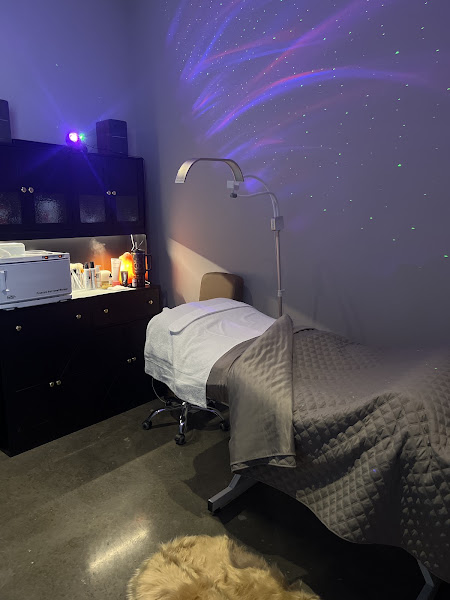 SALON LUME 5