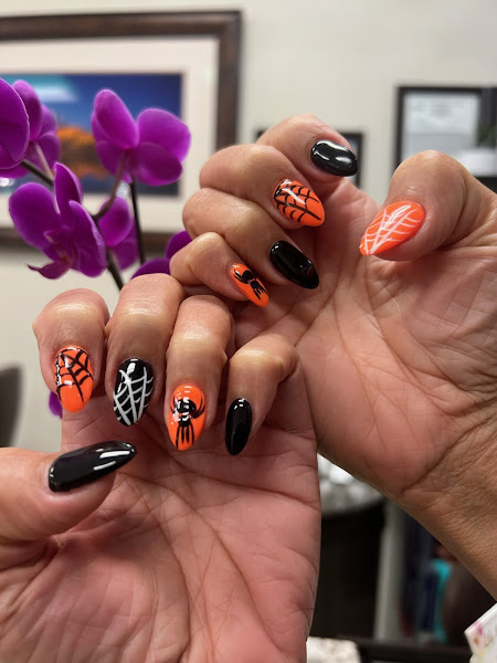 Lily Nails & Spa 2