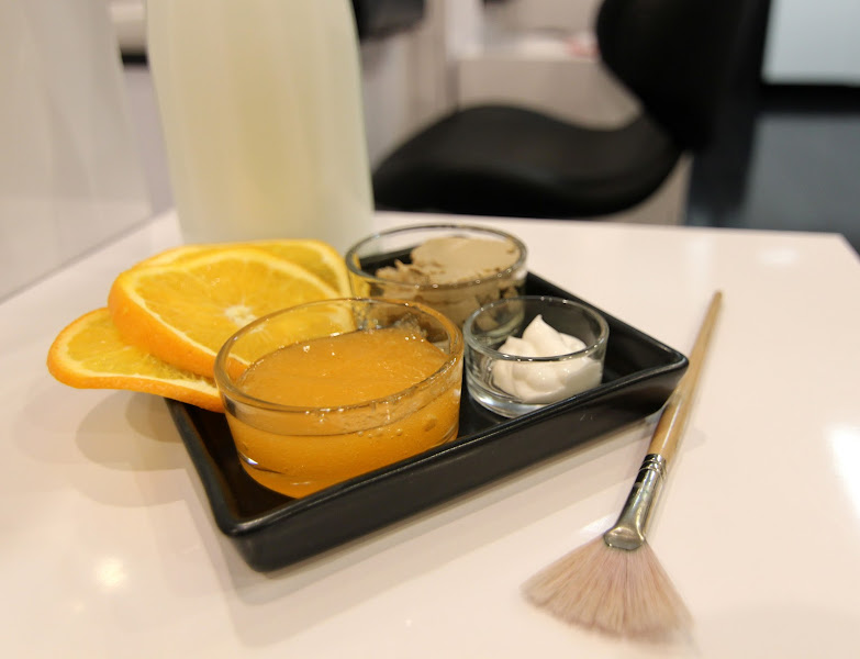 GLO Nail Bar 5