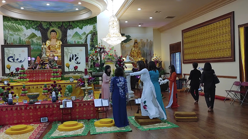 Compassion Buddhist Temple ( CHUA DAI BI ) 2