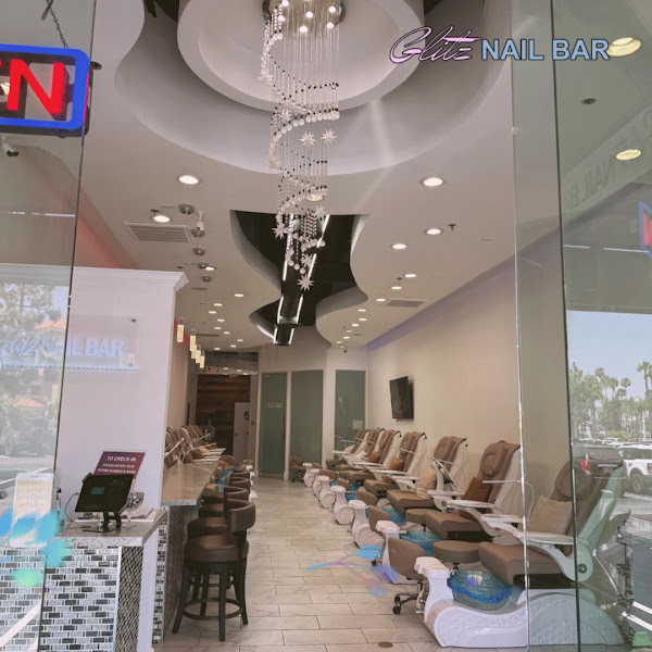 Glitz Nail Bar 2