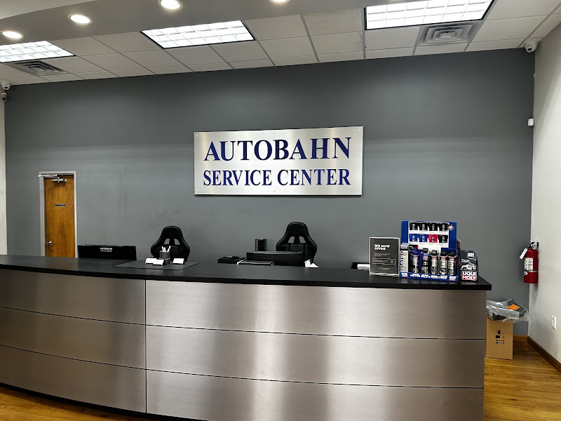 Autobahn Service Center 3