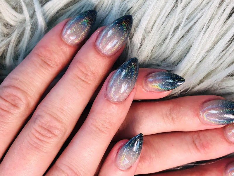 Lee Nails 4
