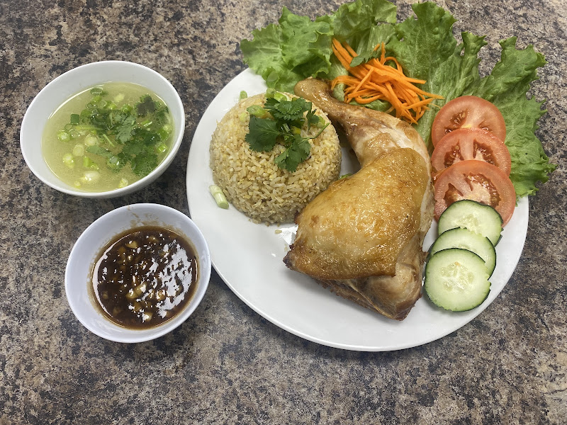Yumi Pho & Bakery 3