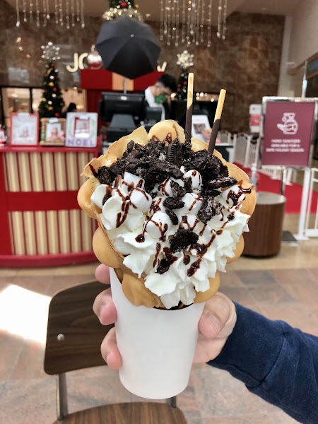 Bubble Waffle and Tea 3