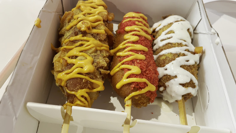 Two Hands Corn Dogs Sugar Land 2